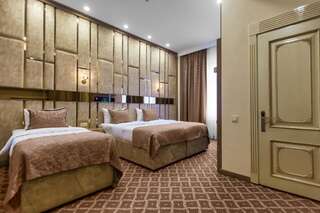 Отель Nardin Hotel Баку Стандартный трехместный номер-8